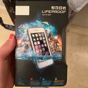 LifeProof Gray & White iPhone 6 Case